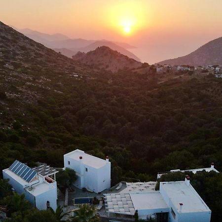Mourtzanakis Residence - Traditional Eco Hotel In Akhládha Buitenkant foto