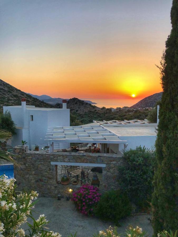Mourtzanakis Residence - Traditional Eco Hotel In Akhládha Buitenkant foto